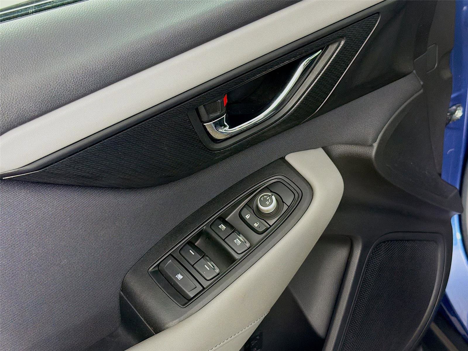 Used 2020 Subaru Outback Premium image 18