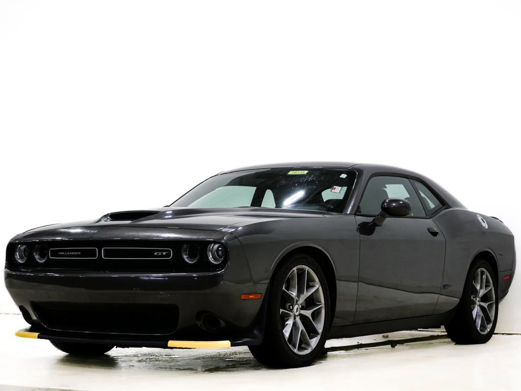 Used 2023 Dodge Challenger GT image 3