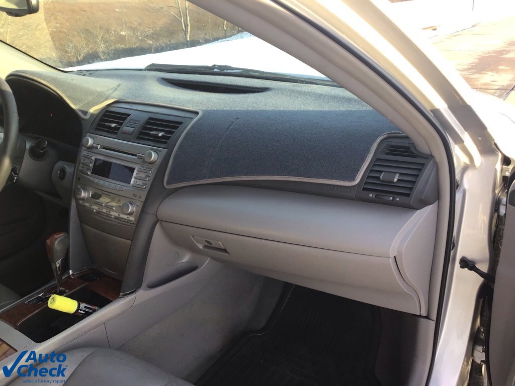Used 2010 Toyota Camry XLE image 22