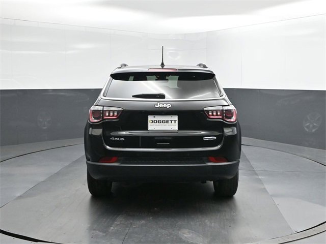 Used 2022 Jeep Compass Latitude w/ Sun and Sound Group image 8