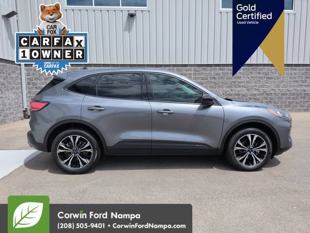 Used 2022 Ford Escape SE w/ SE Sport Appearance Package AWD/4WD video 2