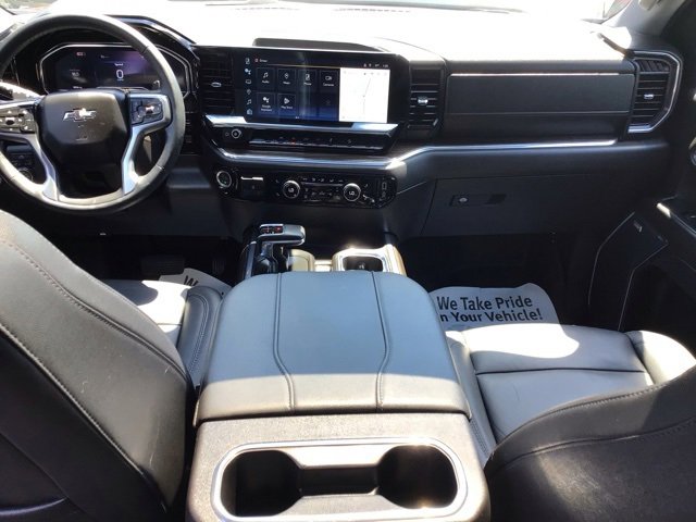 Used 2024 Chevrolet Silverado 1500 LT Trail Boss w/ Convenience Package II image 18