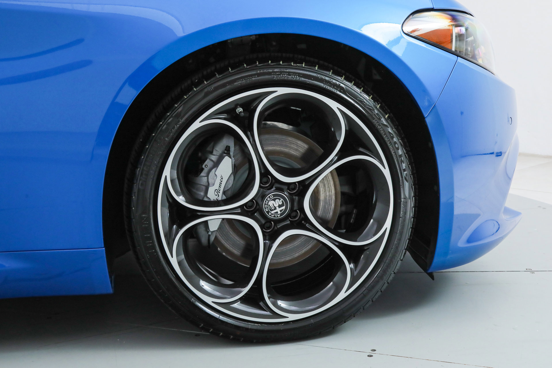 New 2025 Alfa Romeo Giulia w/ Driving Assist Package image 9