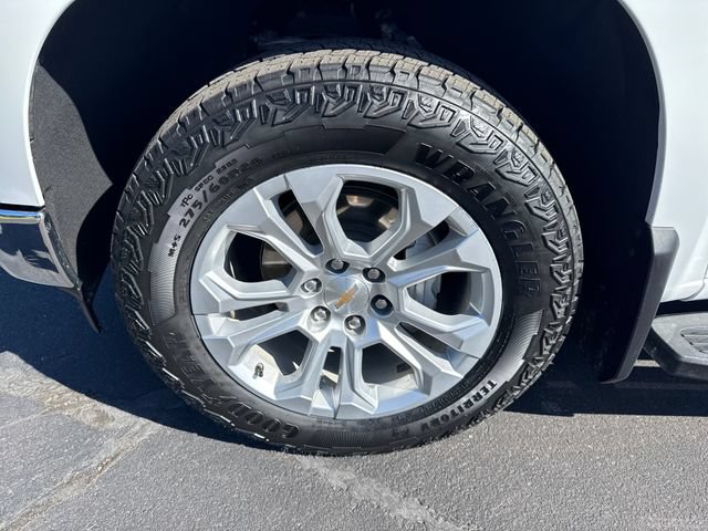 Used 2025 Chevrolet Silverado 1500 LTZ AWD/4WD image 27