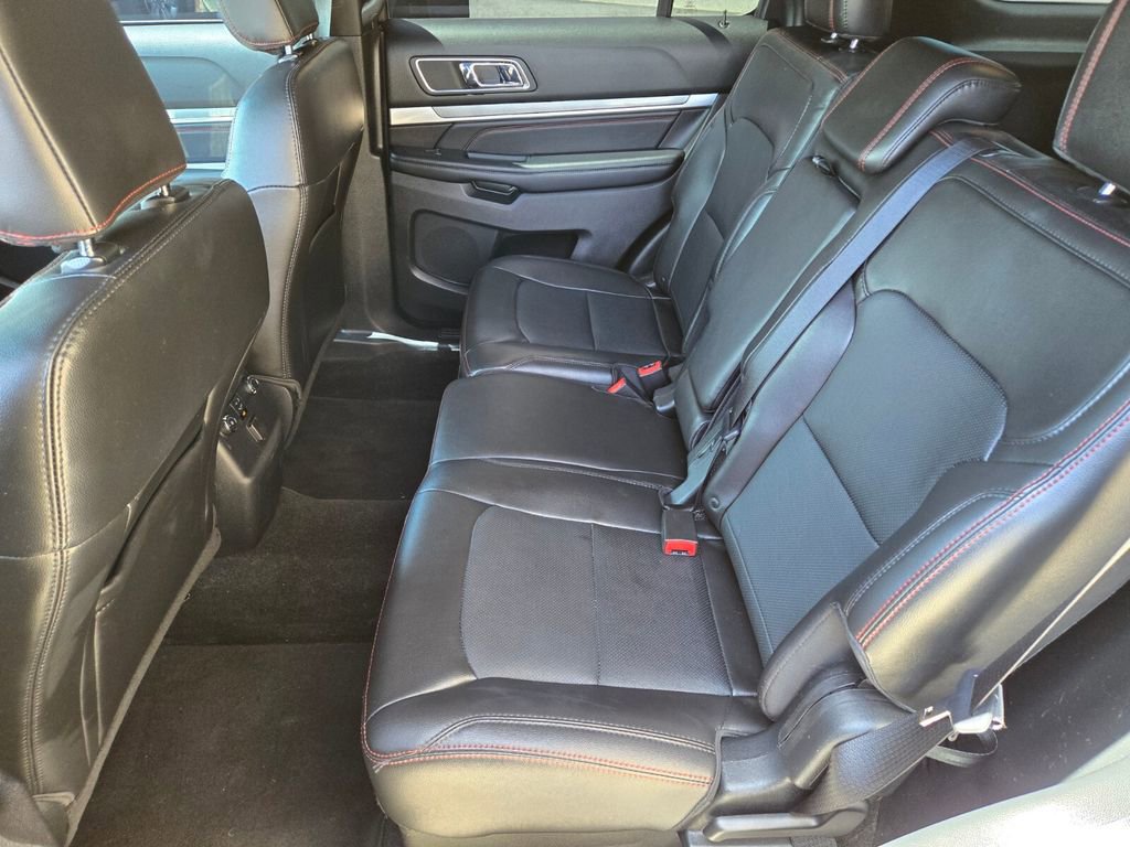 Used 2018 Ford Explorer Sport w/ Ford Safe & Smart Package AWD/4WD image 7
