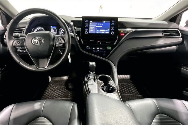 Used 2024 Toyota Camry SE FWD image 7