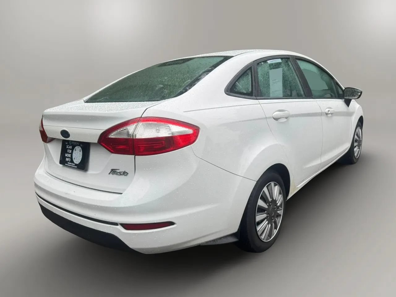 Used 2015 Ford Fiesta S FWD image 3
