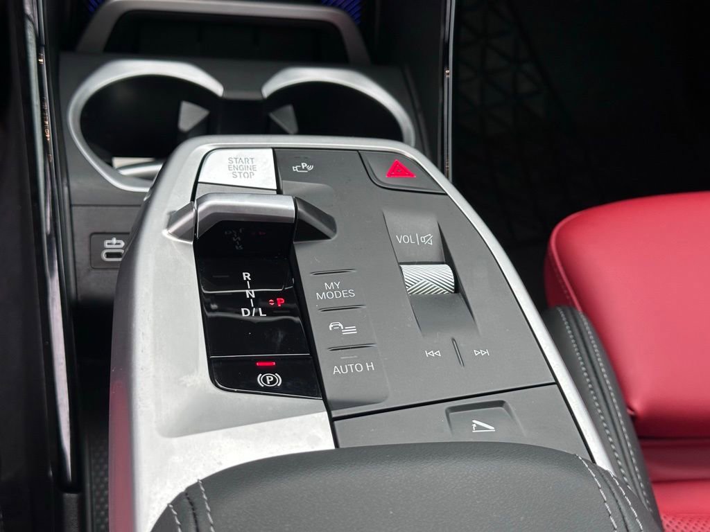 Certified 2025 BMW X1 xDrive28i w/ Technology Package image 15