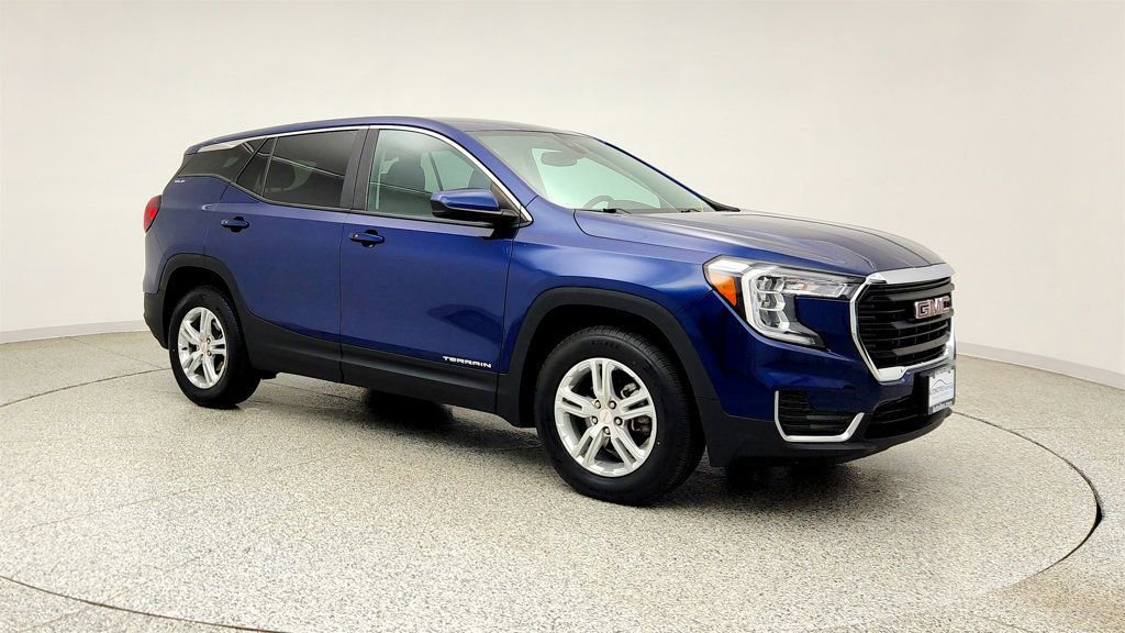 Used 2022 GMC Terrain SLE AWD/4WD image 3