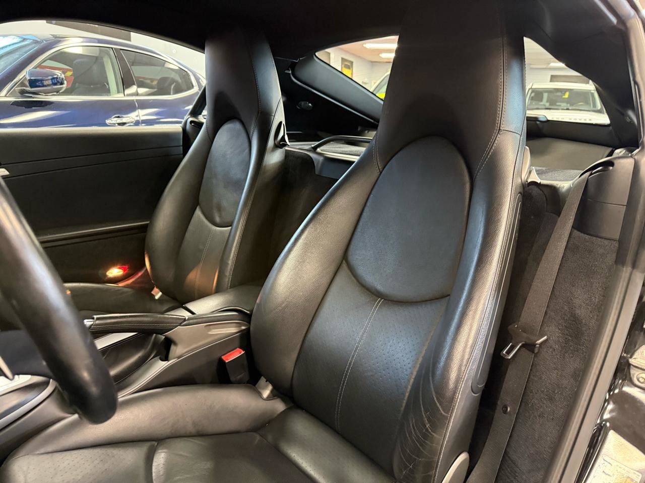 Used 2011 Porsche Cayman RWD image 22