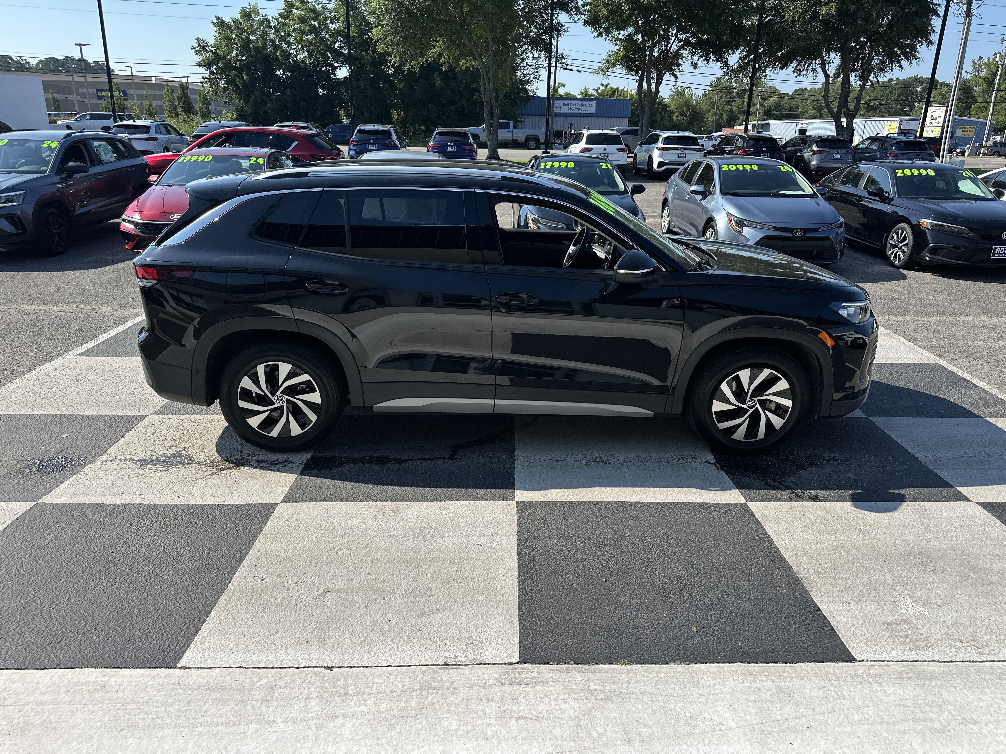 Used 2026 Volkswagen Tiguan S FWD image 5