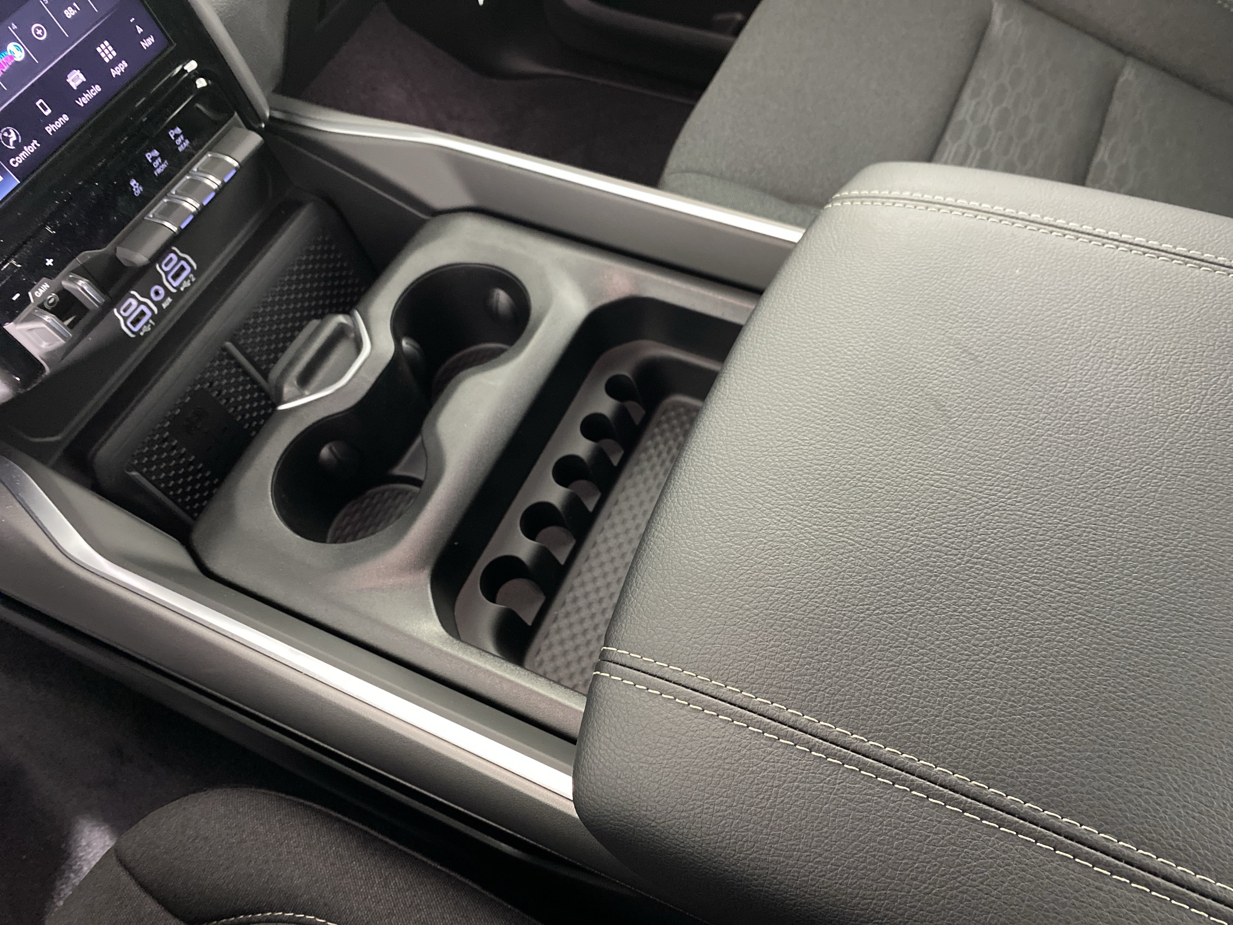 New 2026 RAM 1500 Big Horn AWD/4WD image 34