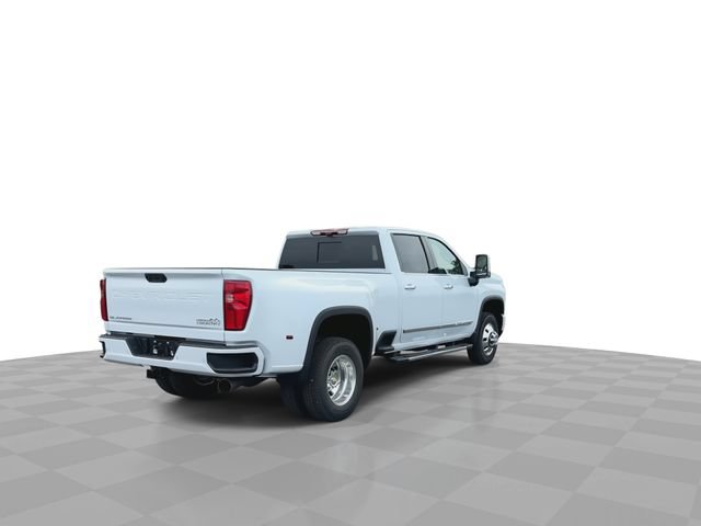 New 2026 Chevrolet Silverado 3500 High Country w/ High Country Premium Package AWD/4WD image 8