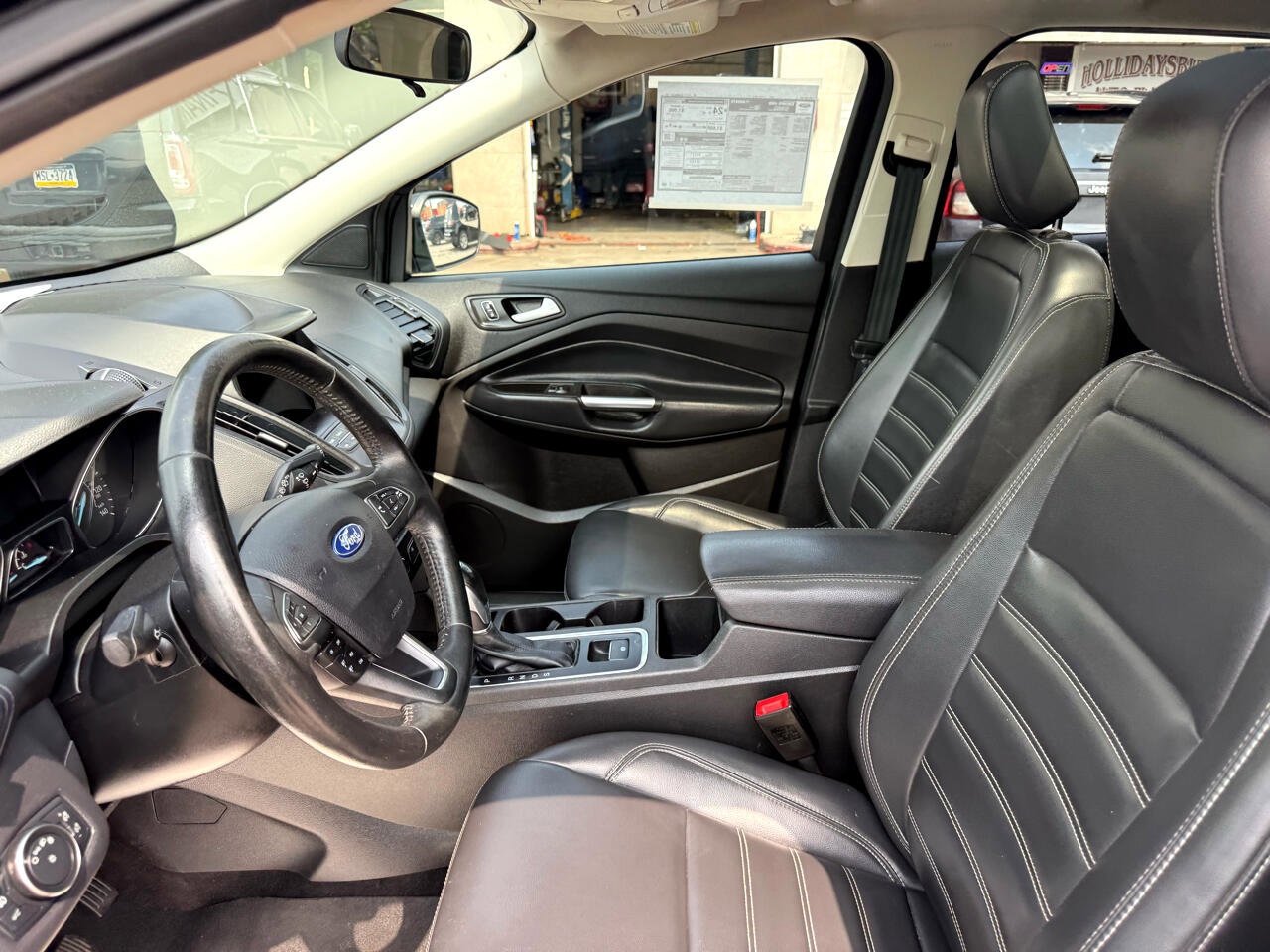 Used 2019 Ford Escape SEL image 22