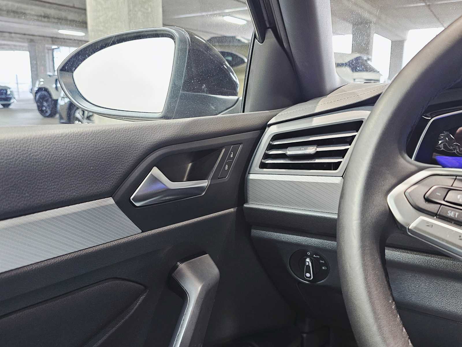 Used 2023 Volkswagen Jetta Sport image 22