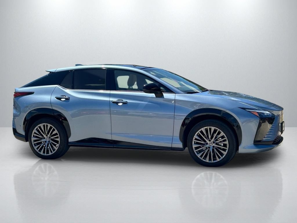 Used 2024 Lexus RZ 450e Premium w/ Accessory Package (2T) AWD/4WD image 4