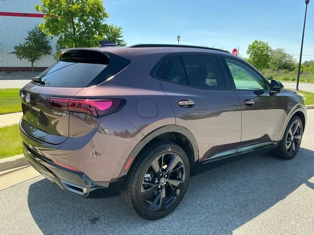 Used 2025 Buick Envision Sport Touring AWD/4WD image 6