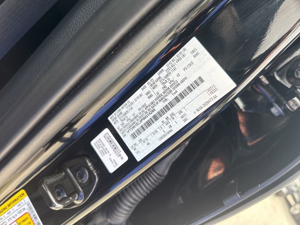 Used 2023 Ford F150 Lightning Lariat image 37