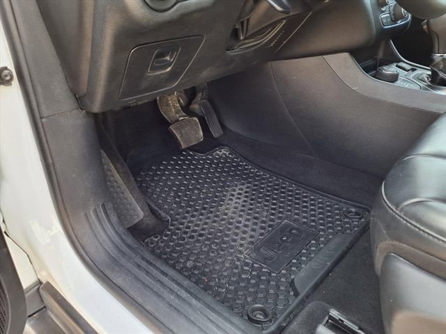 Used 2021 Jeep Cherokee Trailhawk w/ Technology Group image 48