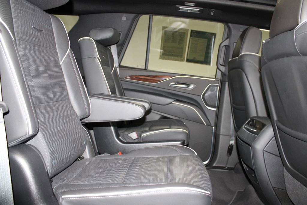 Used 2023 Cadillac Escalade Premium Luxury w/ LPO, Illumination Package RWD image 36