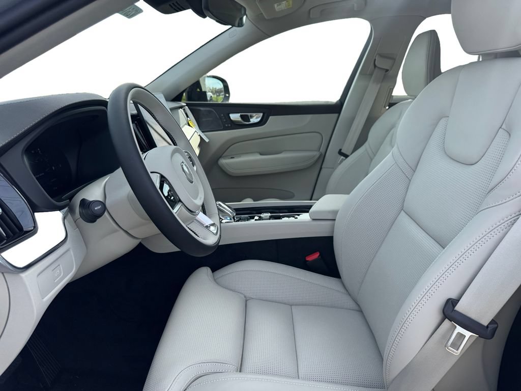 New 2026 Volvo XC60 B5 Ultra w/ Protection Package Premier AWD/4WD image 12