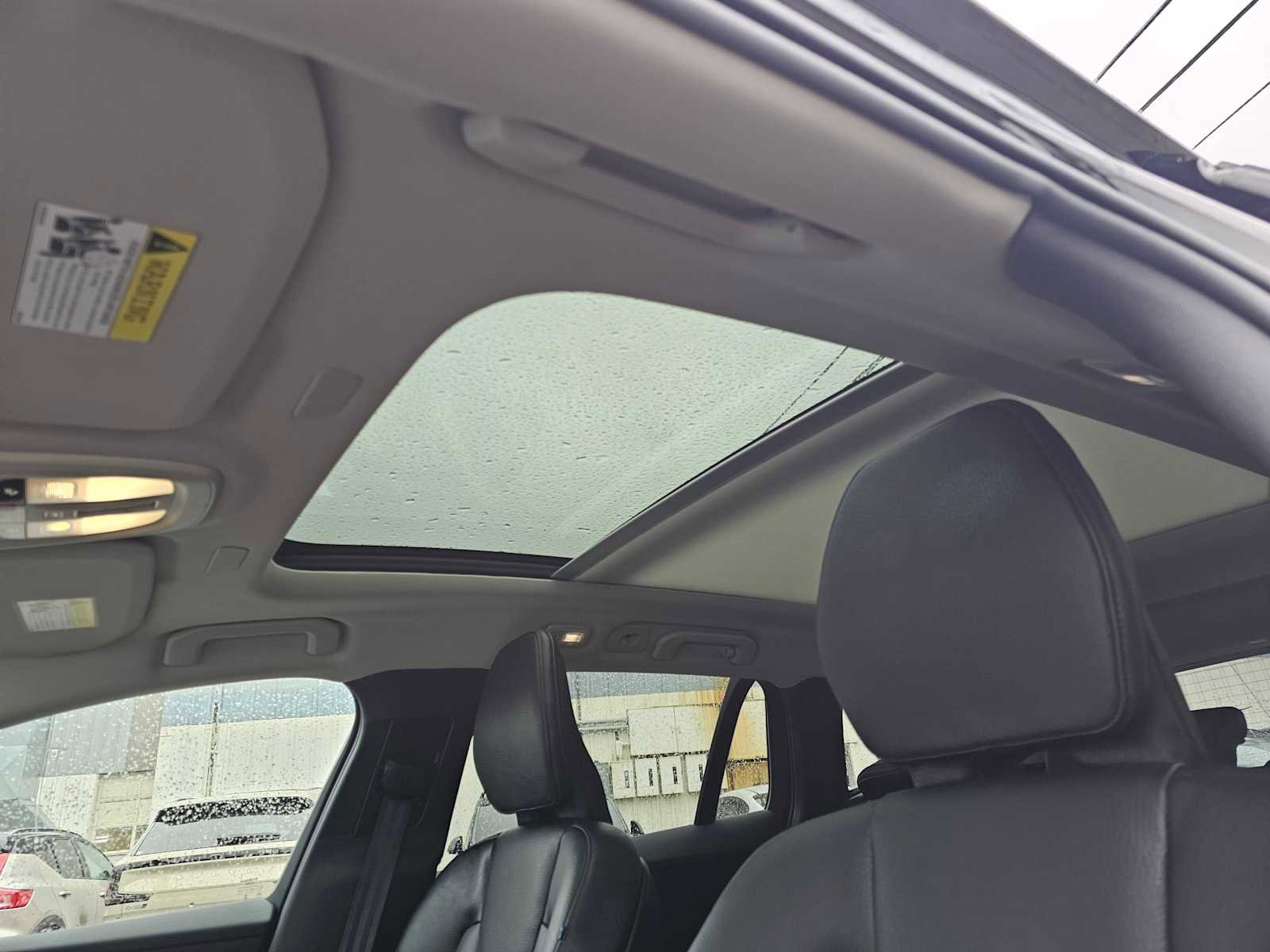 Certified 2025 Volvo V60 B5 Cross Country Plus image 25