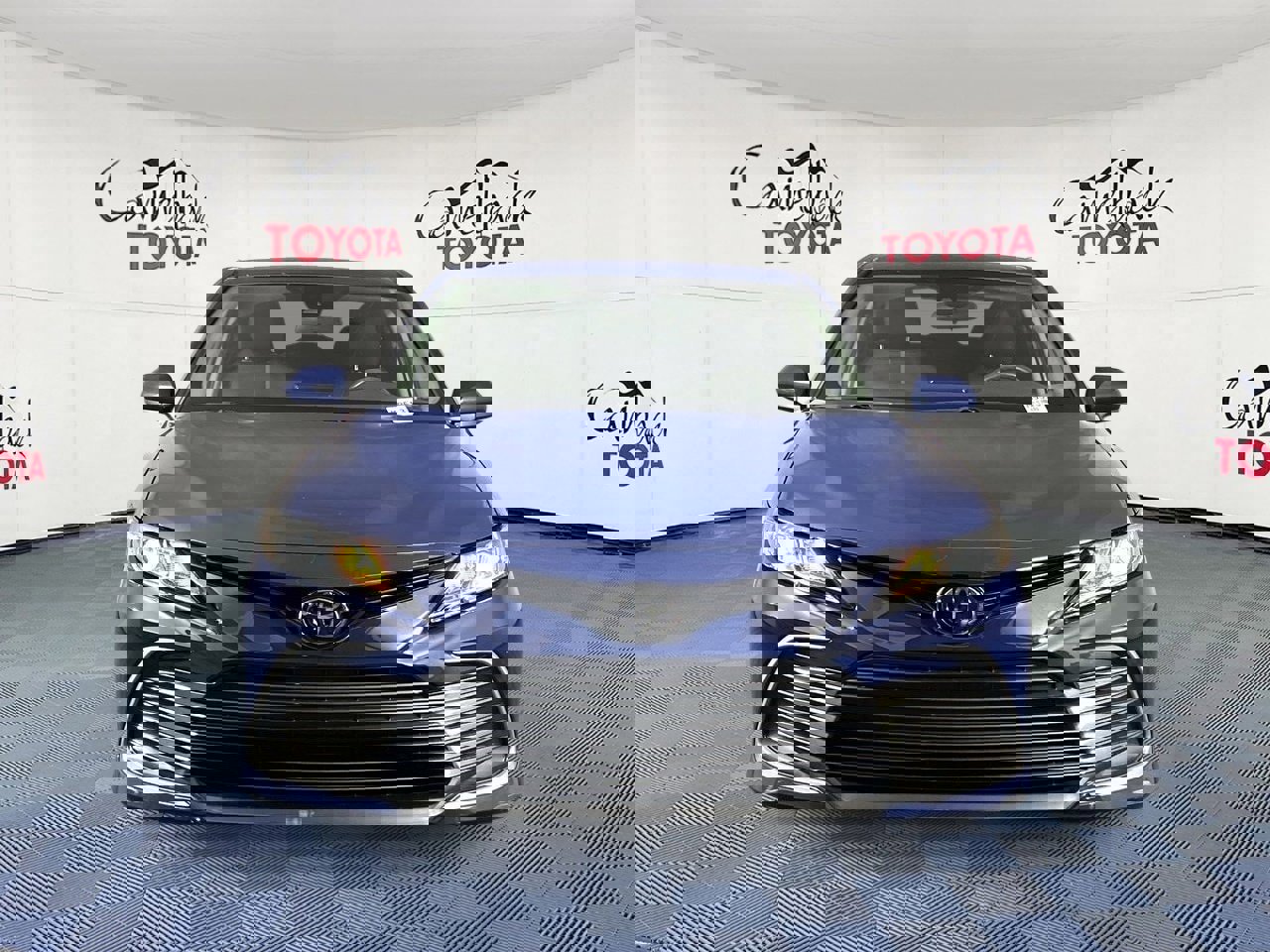 Used 2023 Toyota Camry LE image 2