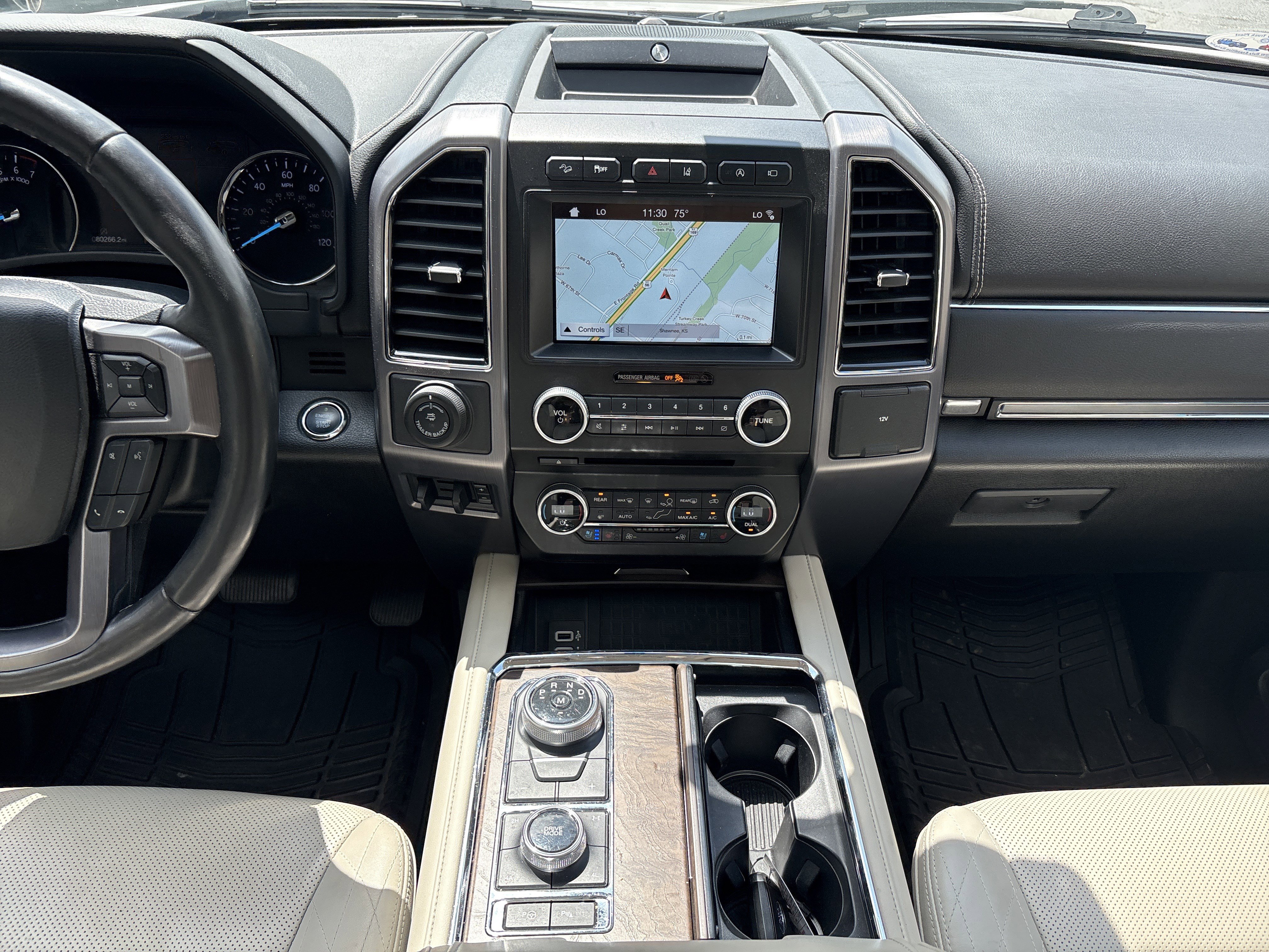 Used 2018 Ford Expedition Max Platinum AWD/4WD image 31