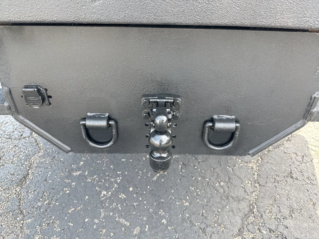 Used 2008 Ford F550 2WD Regular Cab Super Duty image 21