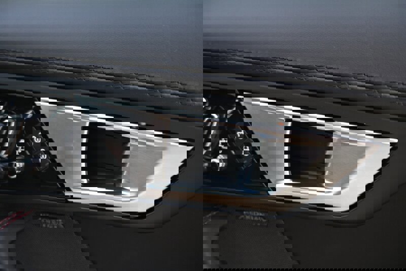 Used 2016 Jaguar F-TYPE S image 46