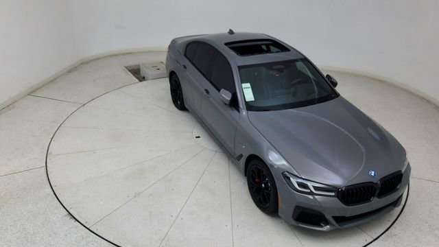 Used 2022 BMW 530e xDrive 530e iPerformance w/ Executive Package image 81