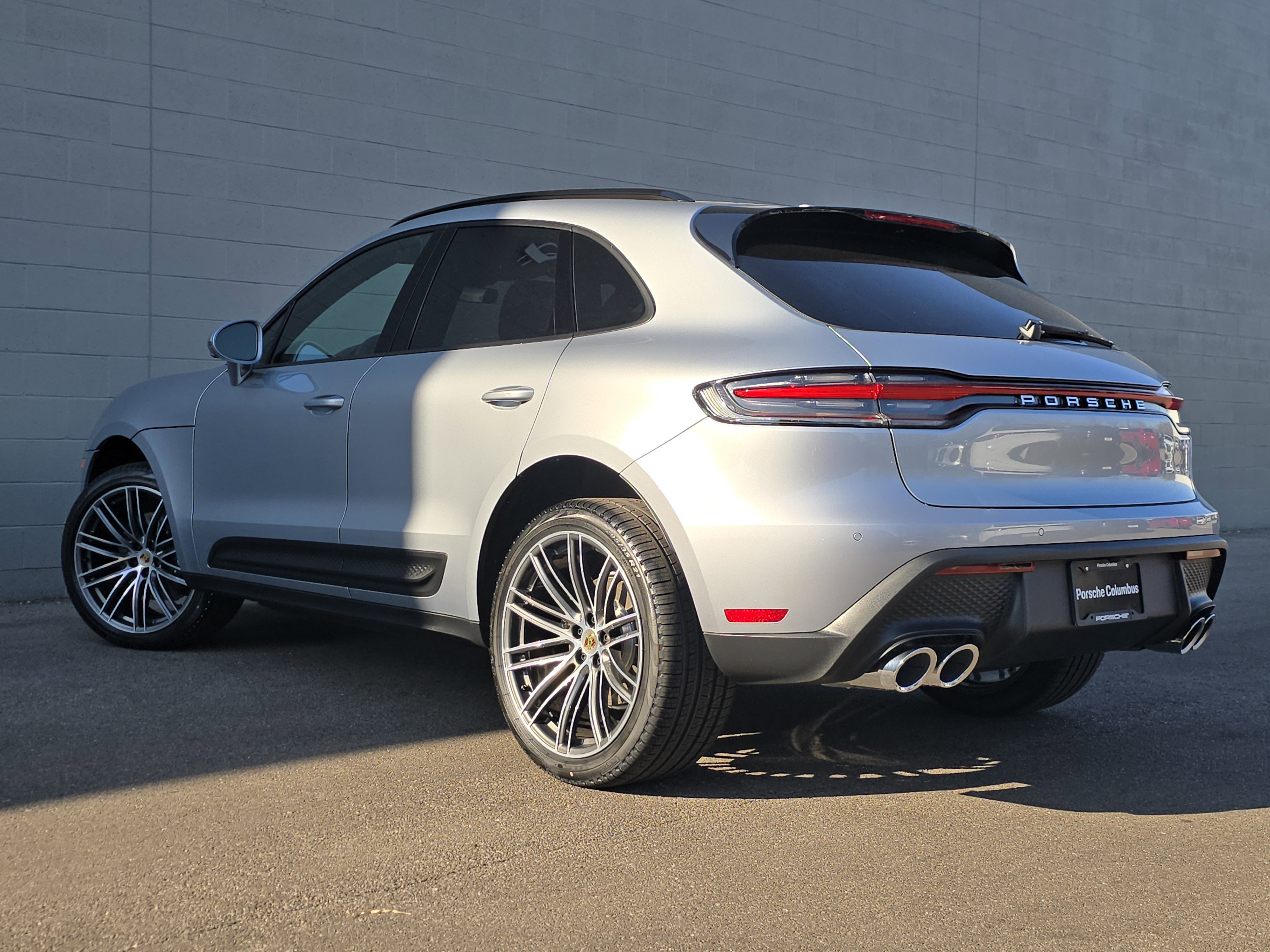 New 2026 Porsche Macan image 3