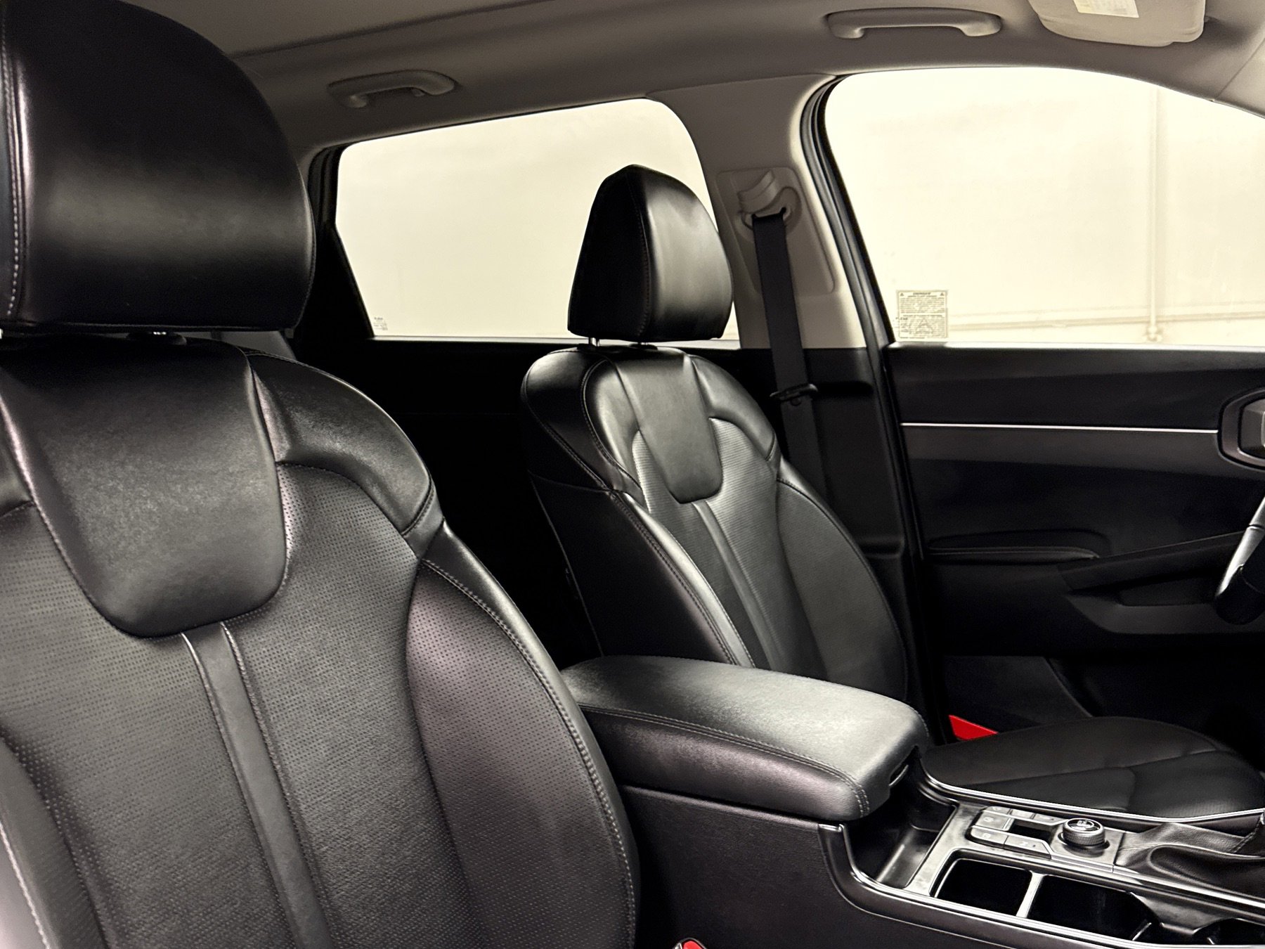 Used 2024 Kia Sorento S w/ Panoramic Sunroof Package image 36