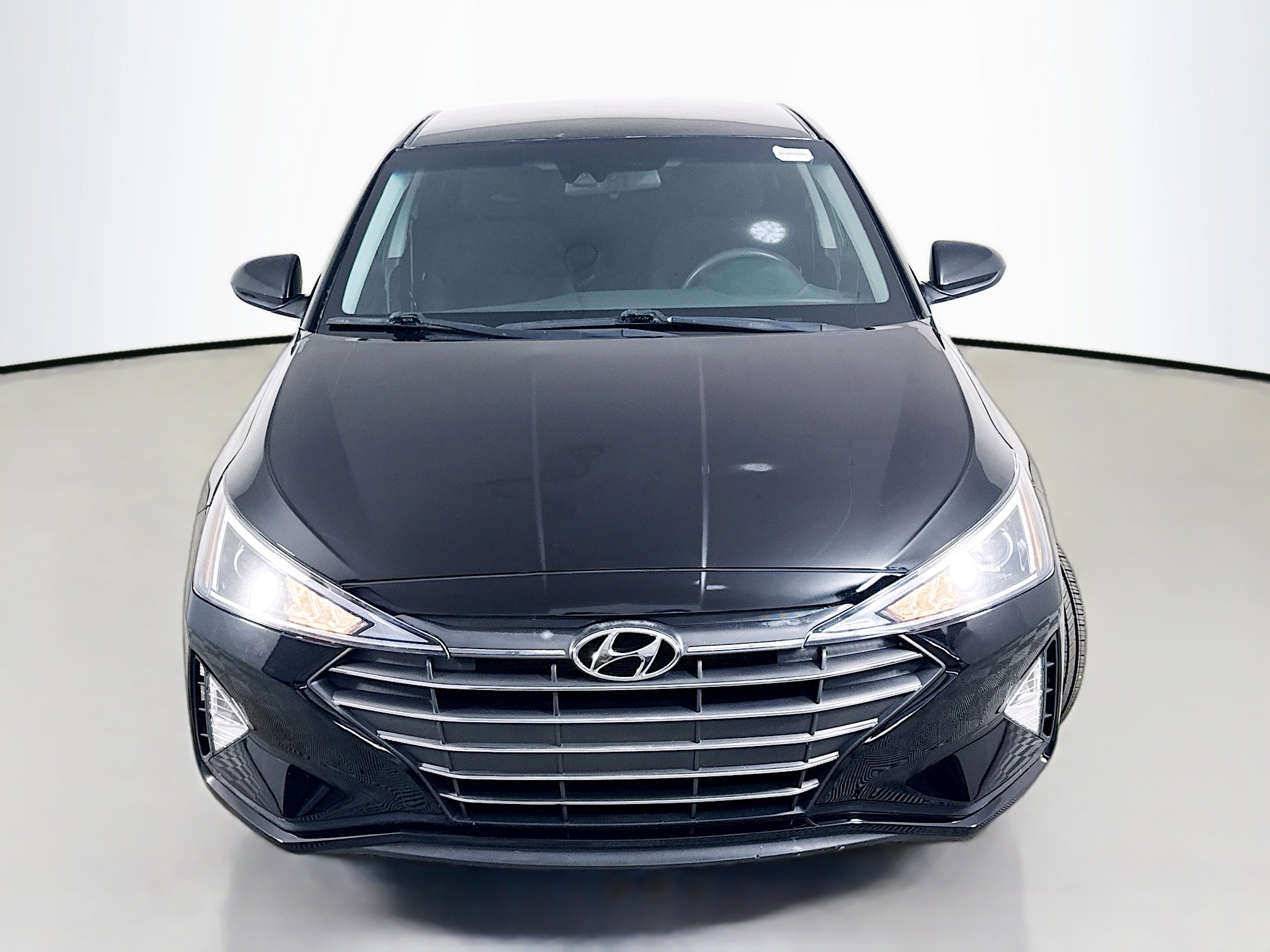 Used 2020 Hyundai Elantra SE w/ Cargo Package (C1) video 2