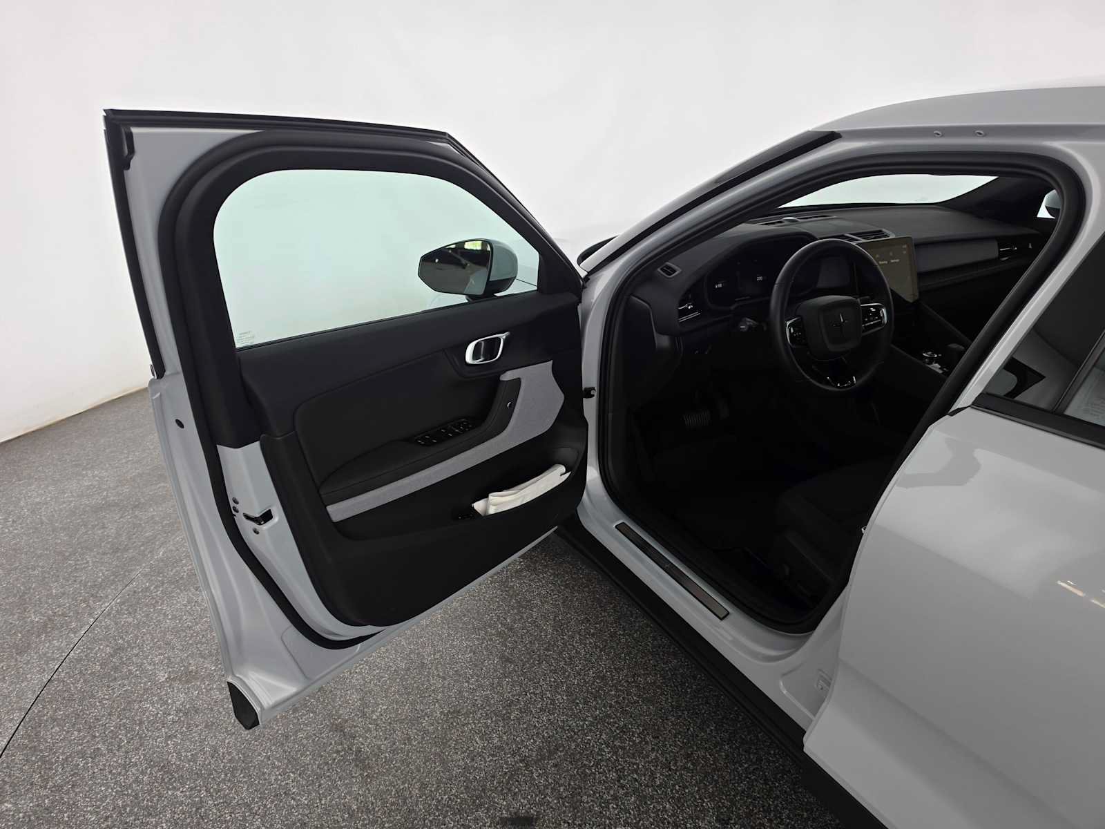 Used 2024 Polestar Polestar 2 RWD image 19