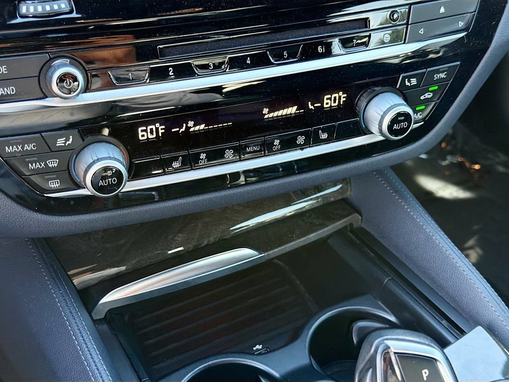 Used 2019 BMW 530i w/ M Sport Package RWD image 33