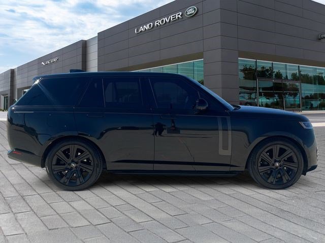 Used 2023 Land Rover Range Rover SE AWD/4WD image 6