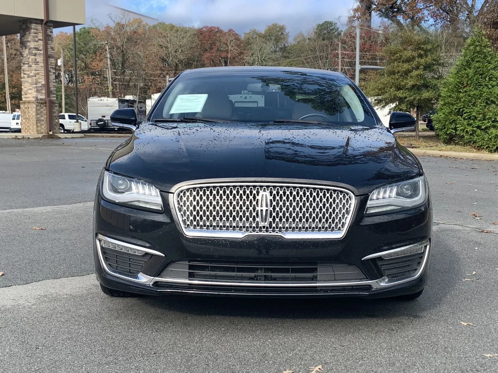 Used 2018 Lincoln MKZ Premiere image 2