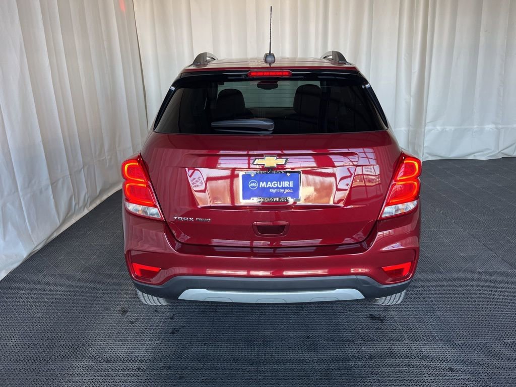 Used 2022 Chevrolet Trax LT w/ LT Convenience Package image 26