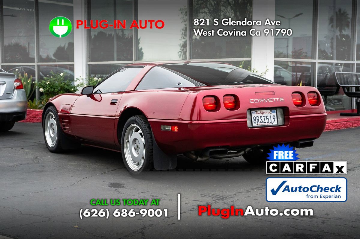 Used 1991 Chevrolet Corvette Coupe image 2