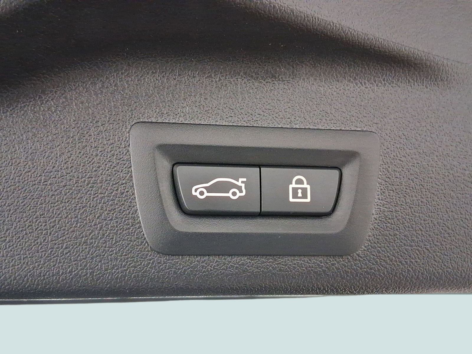 Used 2023 BMW X5 xDrive45e w/ Executive Package image 15