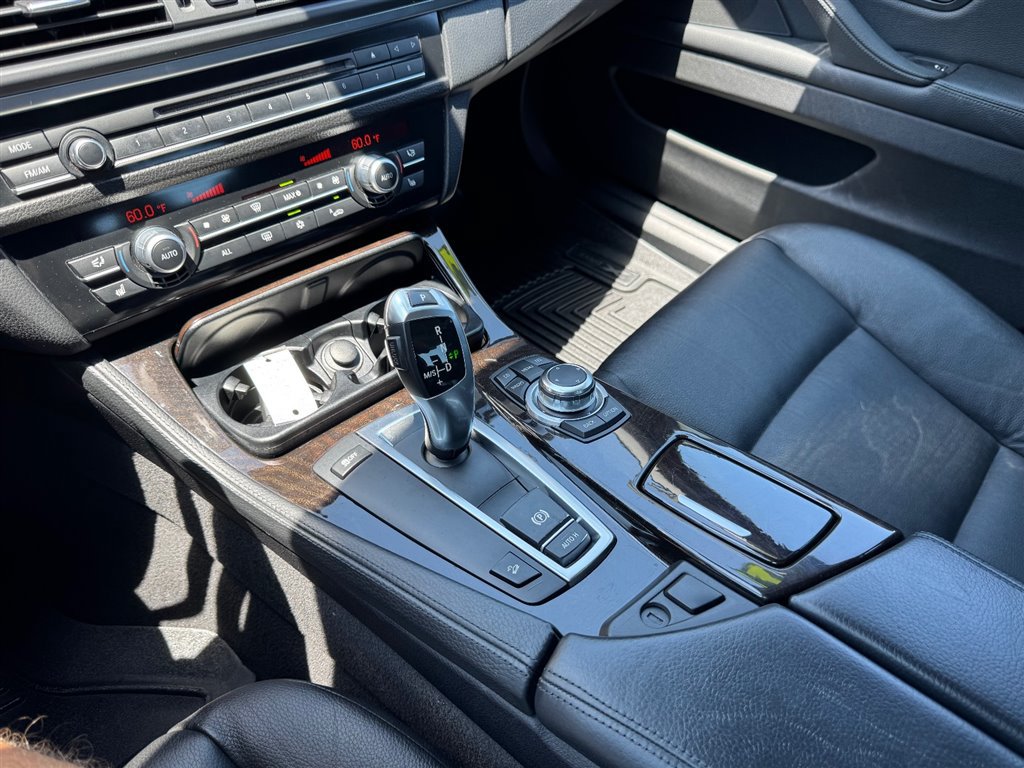 Used 2011 BMW 535i xDrive Sedan AWD/4WD image 14