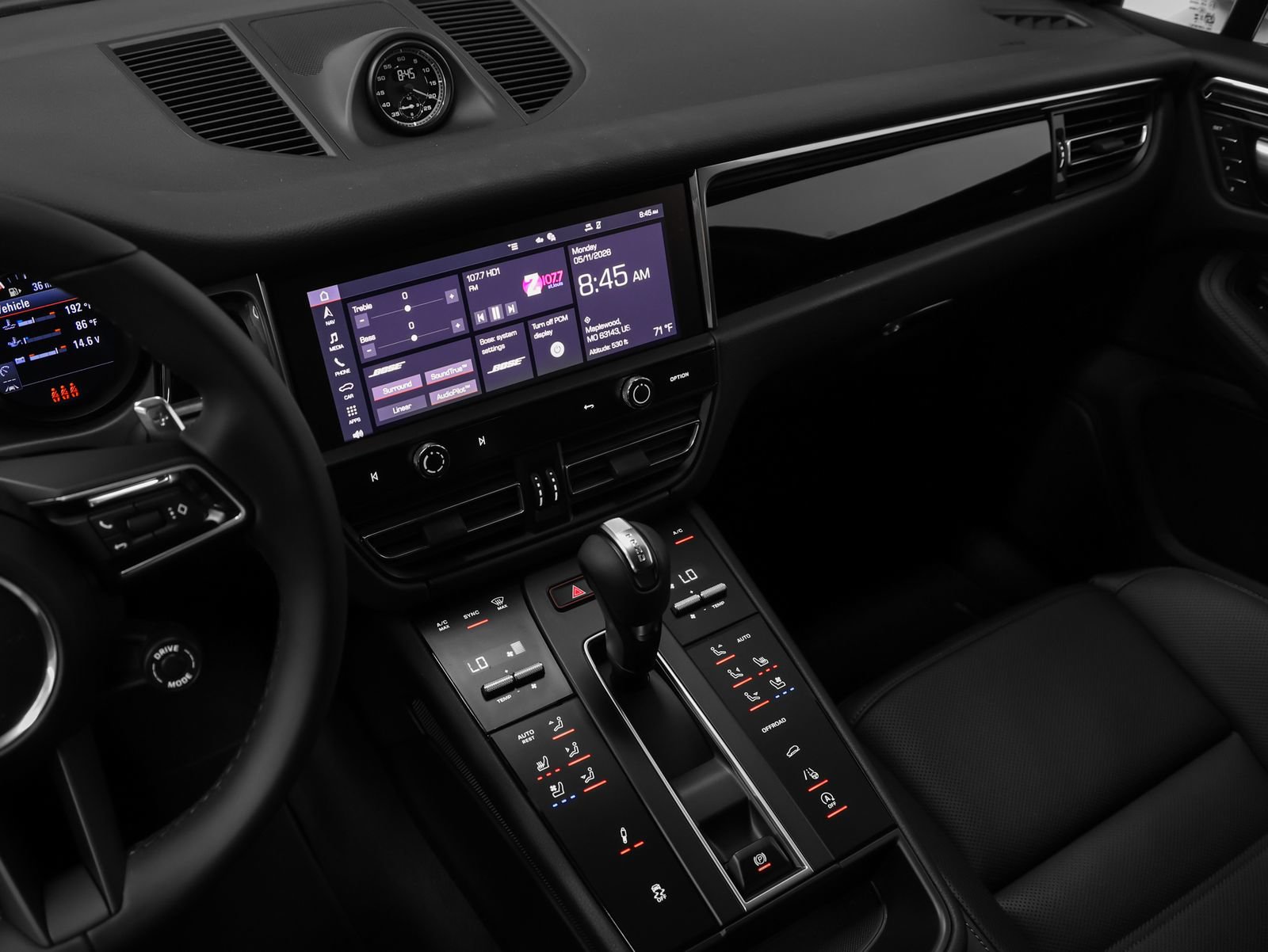 New 2026 Porsche Macan AWD/4WD image 32