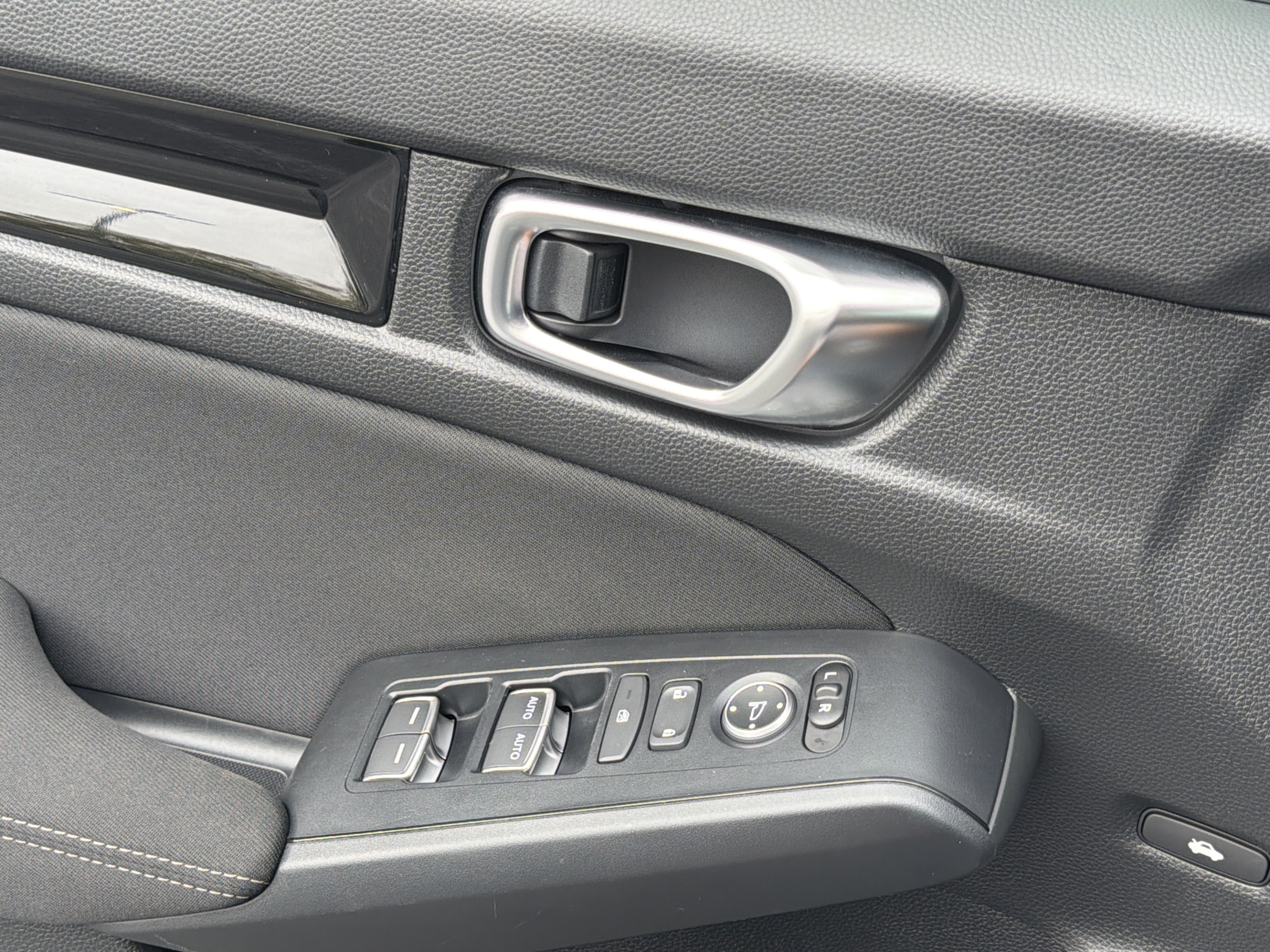Used 2024 Honda Civic EX image 22