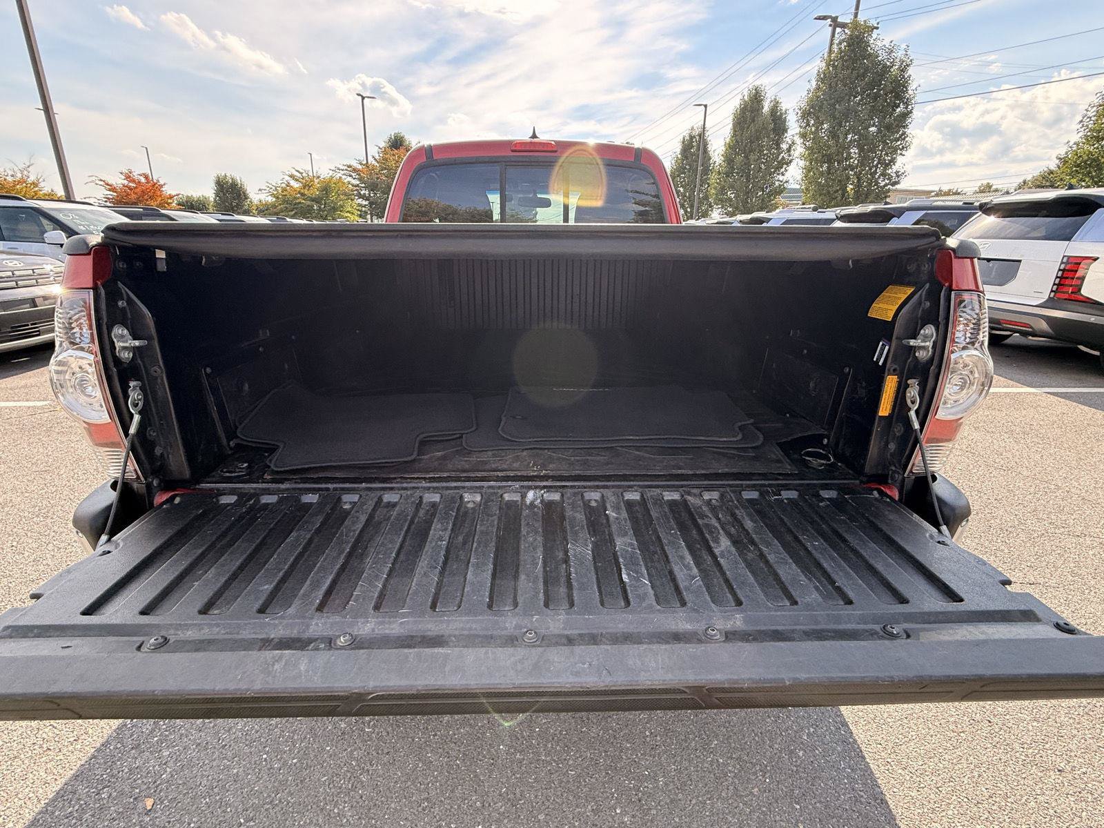 Used 2012 Toyota Tacoma 4x4 Access Cab w/ SR5 Pkg image 15