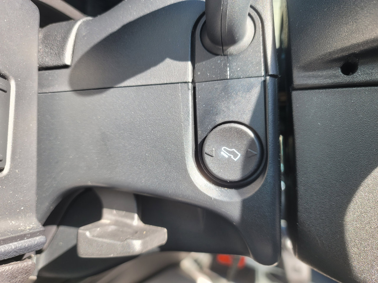 Used 2016 Ford Expedition XLT image 26