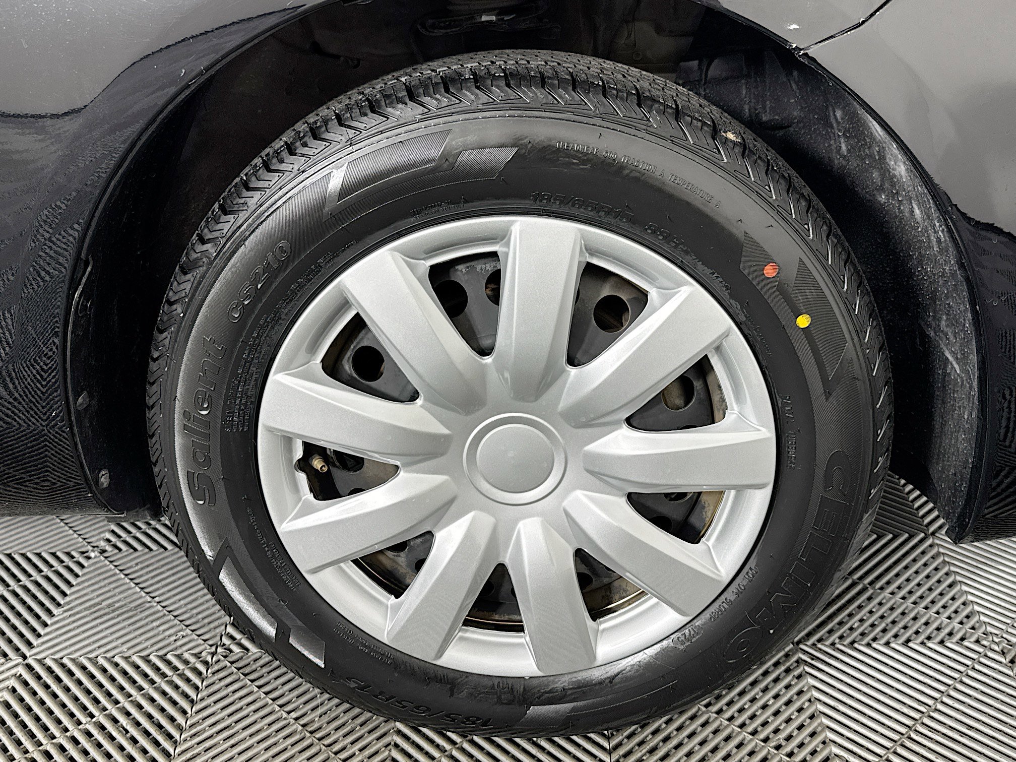 Used 2019 Nissan Versa SV image 30