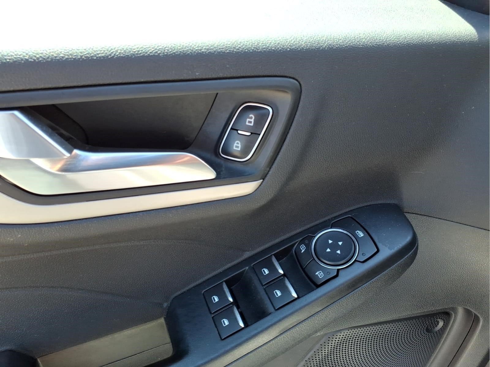 Used 2022 Ford Escape SEL FWD image 13