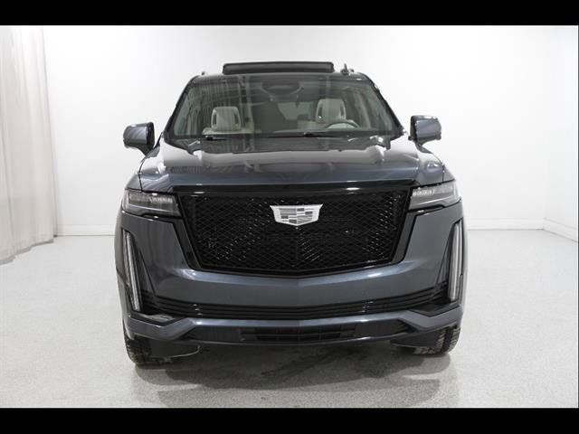 Used 2021 Cadillac Escalade Sport Platinum AWD/4WD image 2