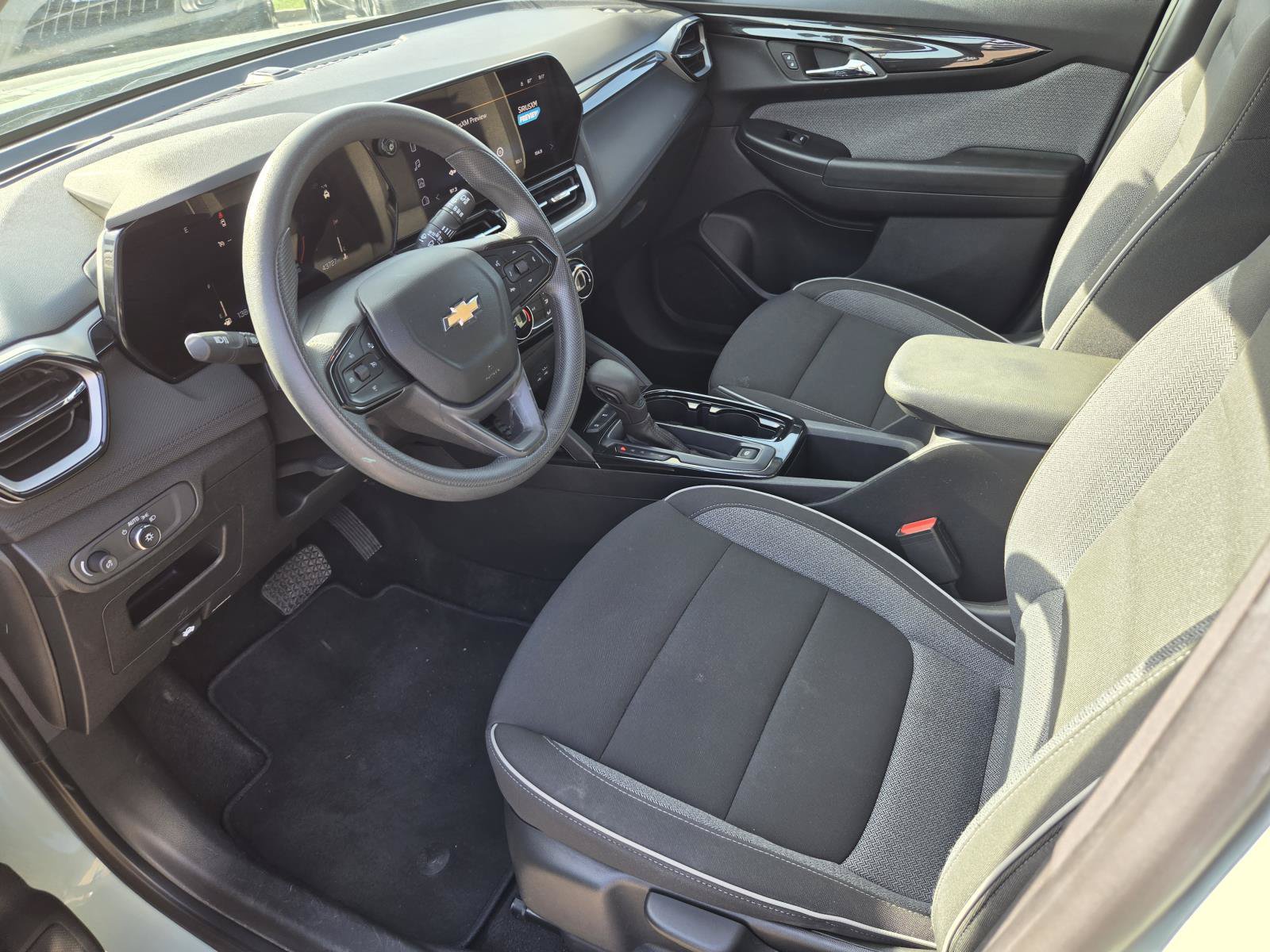 Used 2025 Chevrolet TrailBlazer LT FWD image 14